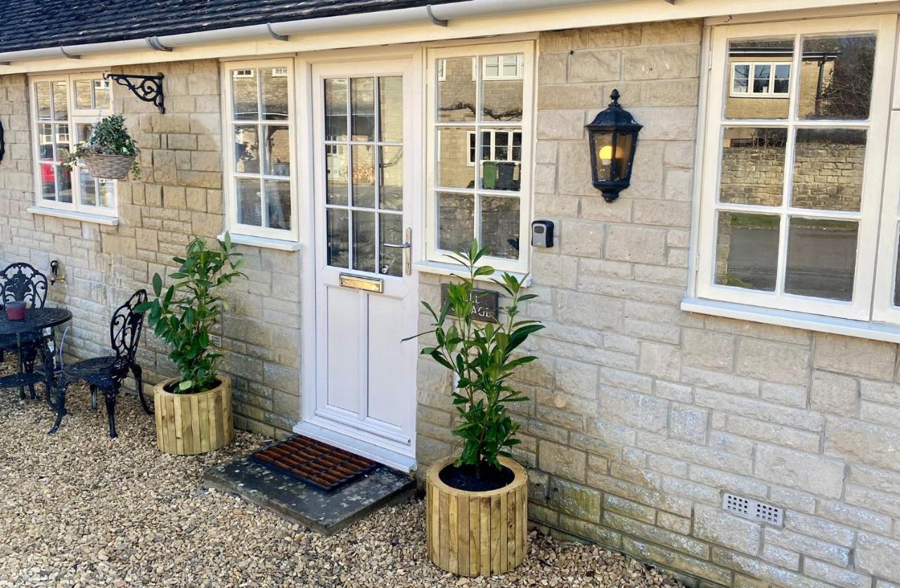 Well Cottage: A Cotswold Cottage At The Heart Of The Village Of Crudwell Exteriér fotografie