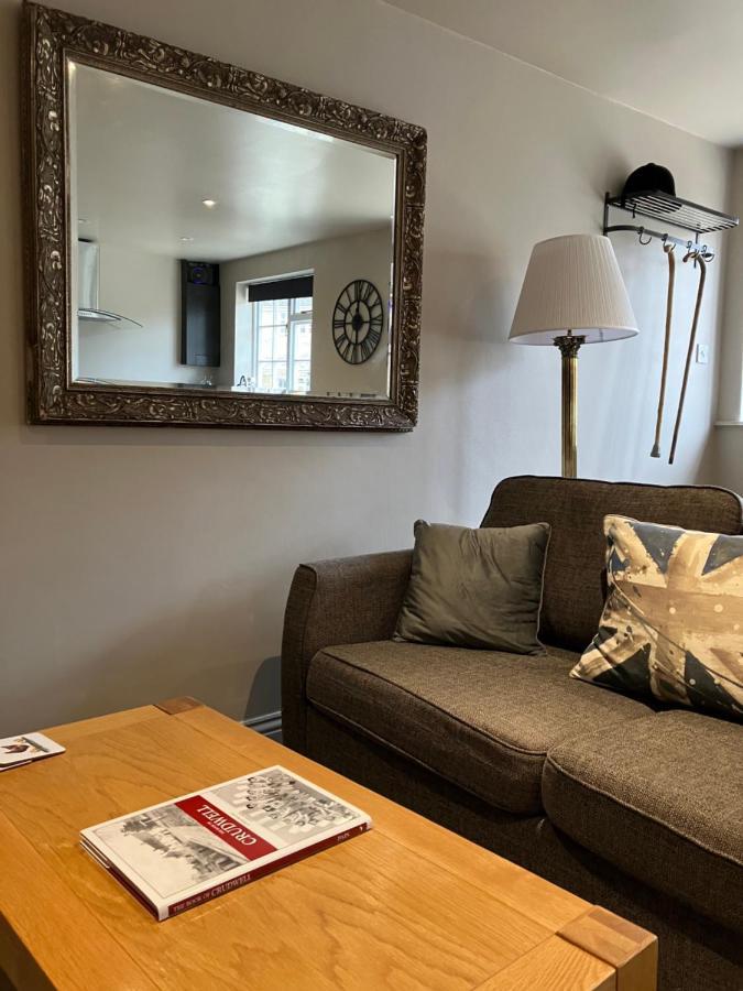 Well Cottage: A Cotswold Cottage At The Heart Of The Village Of Crudwell Exteriér fotografie
